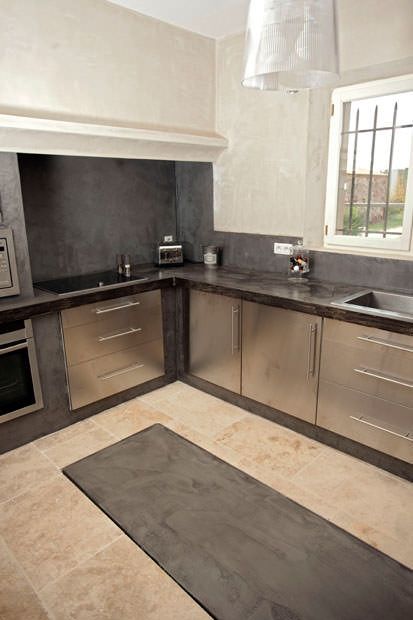 Le béton ciré dans tous ses états Kitchens and House - carrelage plan de travail cuisine Le béton ciré dans tous ses états Kitchens and House - carrelage plan de travail cuisine