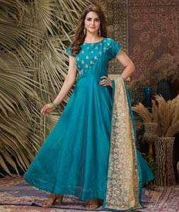 Long Anarkali Suit Long Anarkali, Anarkali Gown, Gown Party Wear, Party Gowns, Abaya Fashion, Fashion Pants, Celebrity Gowns, Embroidered Silk, Embroidered Dresses