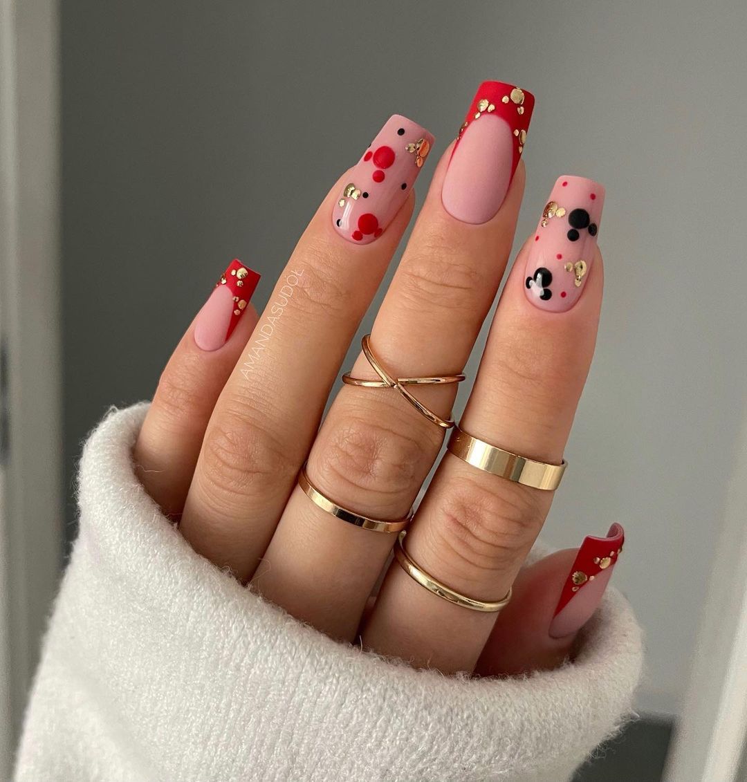 Amanda Sudół 💎 (@amanda.sudolll) posted on Instagram: “Mickey Mouse ❤️😍🖤 @indigonails that’s hot , black poison , super gold folia ❤️🖤 #indigonails #frenchnails #mickeymouse #wzorynapaznokcie…” • May 4, 2022 at 4:15pm UTC Disney Acrylic Nails, Bling Acrylic Nails, Best Acrylic Nails, Pretty Gel Nails, Really Cute Nails, Disneyland Nails, Mickey Mouse Nails, Witchy Nails, Cute Spring Nails