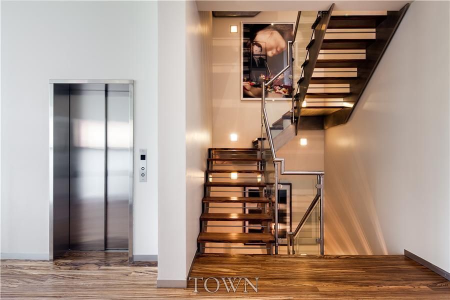 Heidi Klum Settles On A 70k Month West Village Rental For The Summer 6sqft House Rental Famous Interiors Selling House