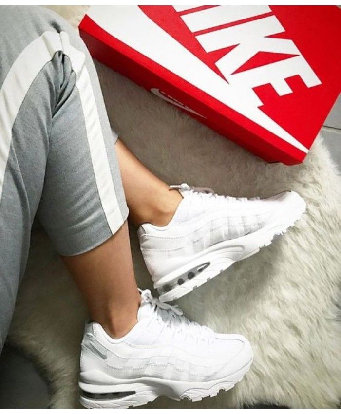 nike triple white trainers