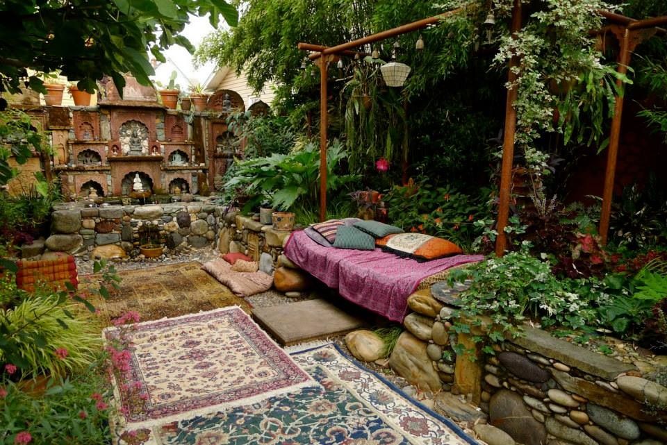 Secret Thai Garden Restaurant In 2020 Bright Flowers Garden Bamboo Decking