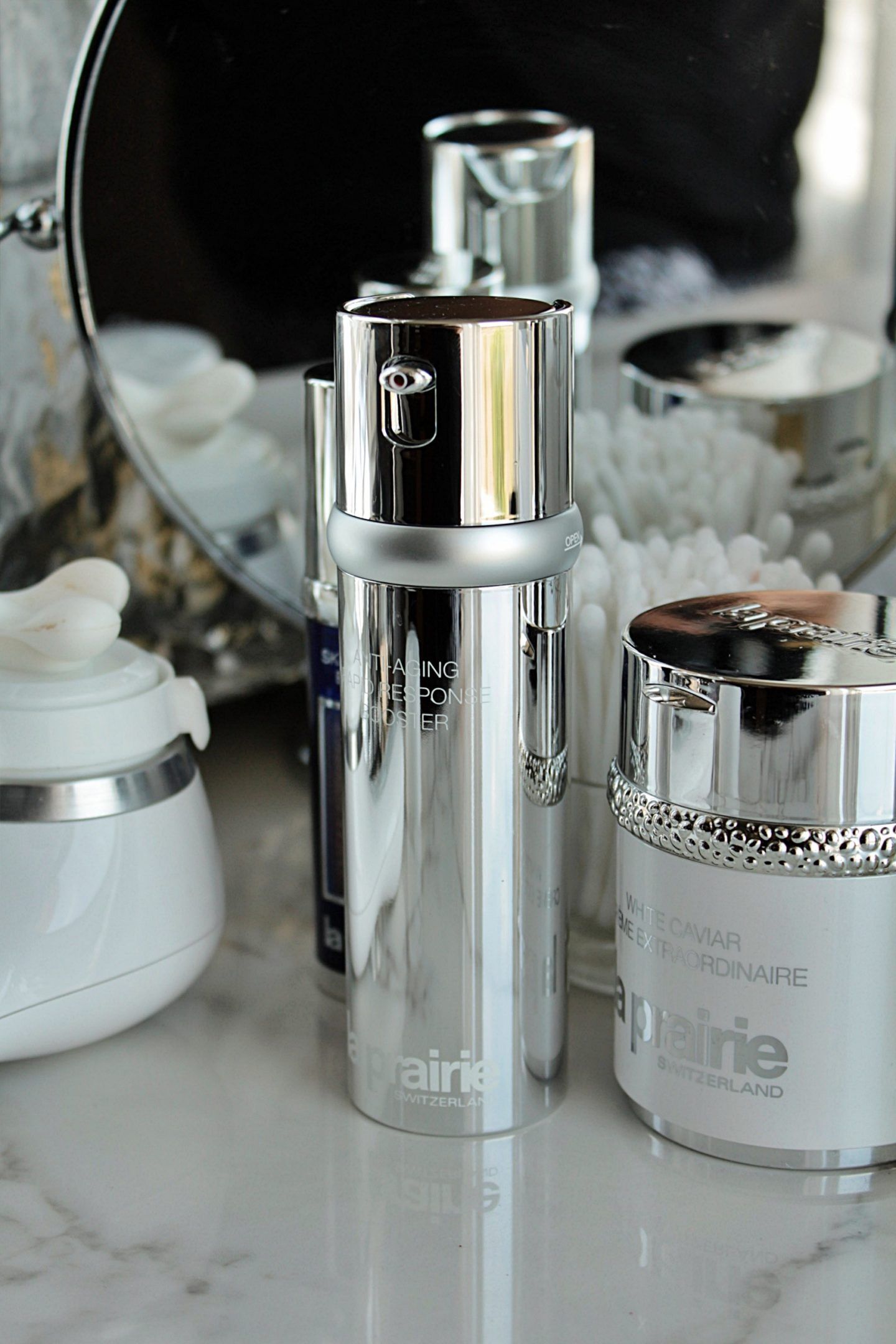 La Prairie | Anti-Aging Rapid Response Booster Skincare Packaging, Skincare Gift Set, Luxury Makeup, Luxury Beauty, Dry Skin Care, Beauty Skin Care, La Prairie Skincare, La Prairie Anti Aging, Vision Board
