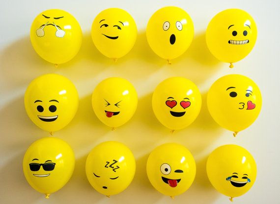 12 inch Emoji Latex Balloons with Smiley Face for Childrens Helium Balloons, Latex Balloons, Party Balloons, Smiley Faces, Ballon Emoji, Birthday Balloons, Birthday Parties, Deco Ballon, Emoji Party
