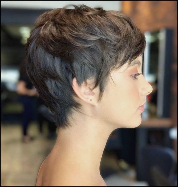 15 Gepflegte kurze Frisuren für Frauen | Trend Bob Frisuren 2019 #kurzehaare #k...