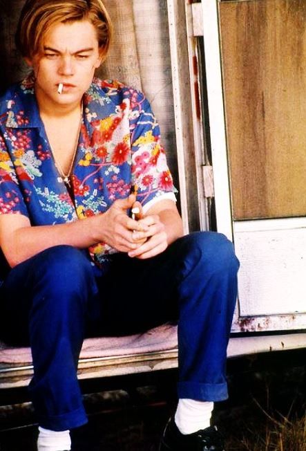 90s Men’s Fashion: The Iconic 90s Trends & More From hip-hop to punk to 90s rock, from Tom Cruise to Brad Pitt, here’s your complete guide to 90s men’s fashion! #90'sstyles #90s #90scelebfashion #90sclothes #90sfashion #90sfashiontrends #90smensfashion #jeans #90smensfashion #trends #90strends #celebstyle #celebrityfashion #georgemichael #johnnydepp #leonardodicaprio #men #men'sstyle #mens #mens fashion #menstrends #menswear #movie #fashion #style #titanic #tomcruise Hip Hop Outfits, Outfits Clueless, Diy Outfits, Street Style Outfits, Outfits Casual, Punk Outfits, Fashion Outfits, Moda Outfits, Fashion Kids