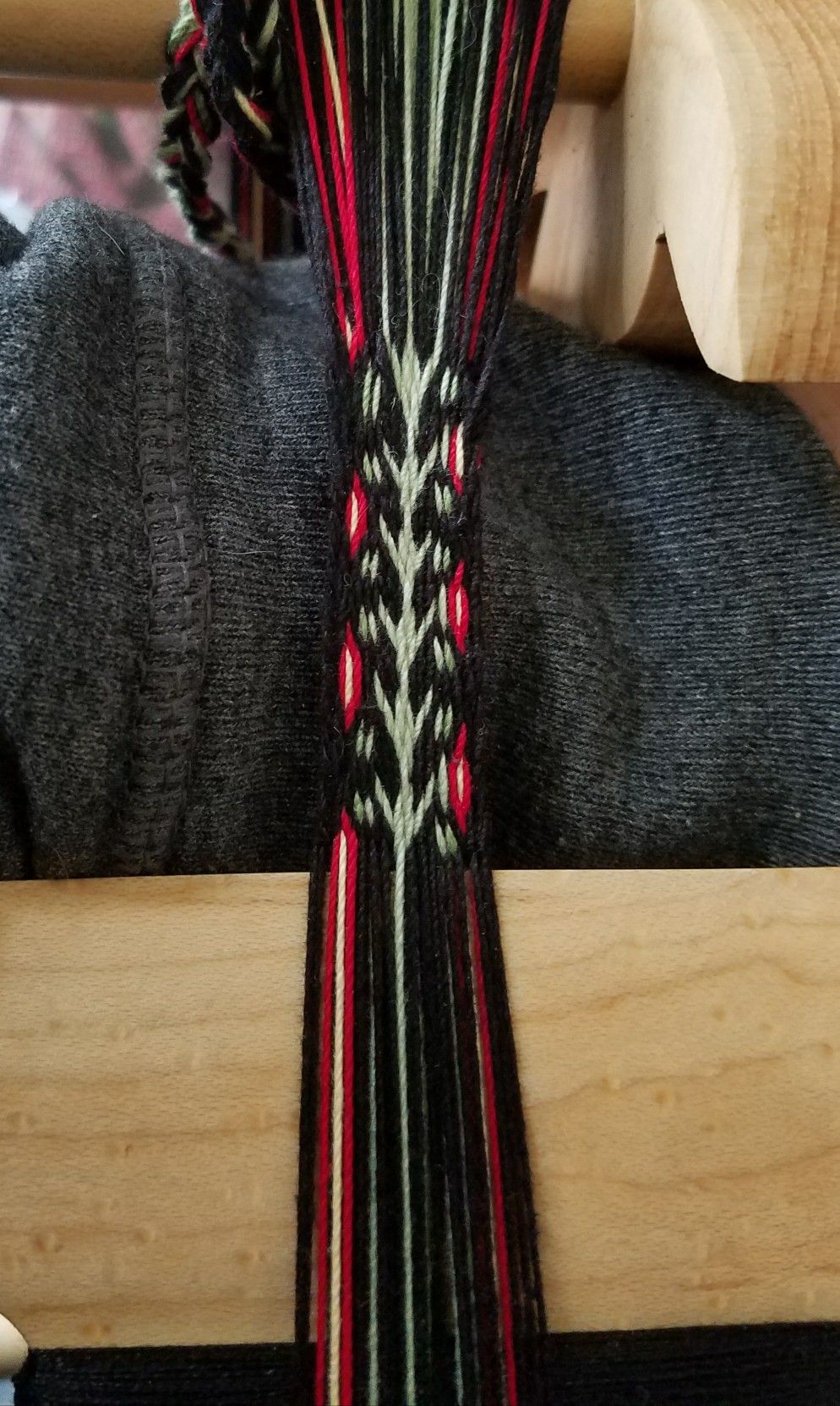 ideato ply fiber arts on floral tablet weaving