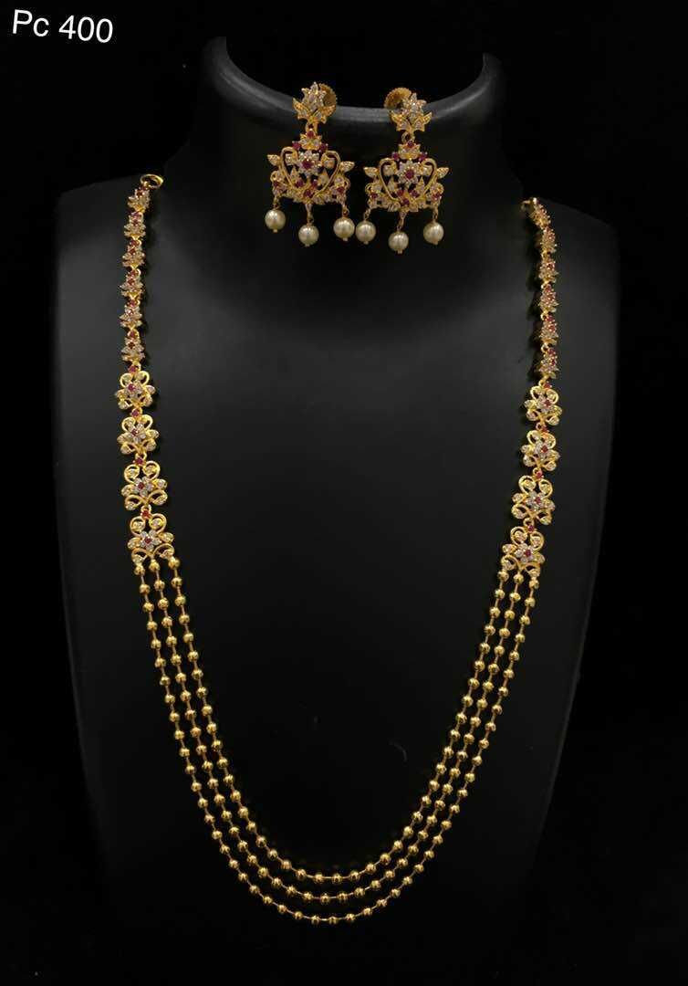 CityFashions is the one stop to Buy or Customise sarees,blouse,Designery Blouses,one gram gold,kids lehangas for more details whatsapp on 9703713779 Gold Jewelry Outfits, Gold Bride Jewelry, Bridal Gold Jewellery, Tanishq Jewellery, Hair Jewellery, Gold Jewelery, Girly Jewelry, Wedding Jewelry, Necklaces