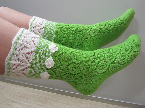 These socks were actually inspired by winters last snow and first white flowers, by longing for green. Knitted on double pointed needles, I combined lovely lace cuff with some stranded pattern and leaf-lace. Any other color instead of green would look great and shiny with white. Or maybe instead of white some other color? :) Sock Knitting Patterns, Knitting Socks, Yarn Hanging, Brioche Knitting, Paper Hat, Pink Socks, Lace Cuffs, Costume Shop, Cool Socks