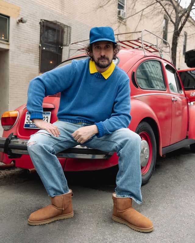 Meet Mister Mort, fashion industry insider and one of the coolest dads in New York. He wearsthe Classic Mini Boot in Chestnut to elevate his style. Originally made to keep surfers warm after early-morning sessions, these boots have since become an icon of West-Coast cool. Shop this best-seller today. #FathersDay #MensShoes #StreetwearFashion #Menswear Winter Outfits Men, Men Winter, Boots Men, Ugg Boots, Ugg Store, Mens Uggs, Slipper Boots, Classic Mini, Surfers