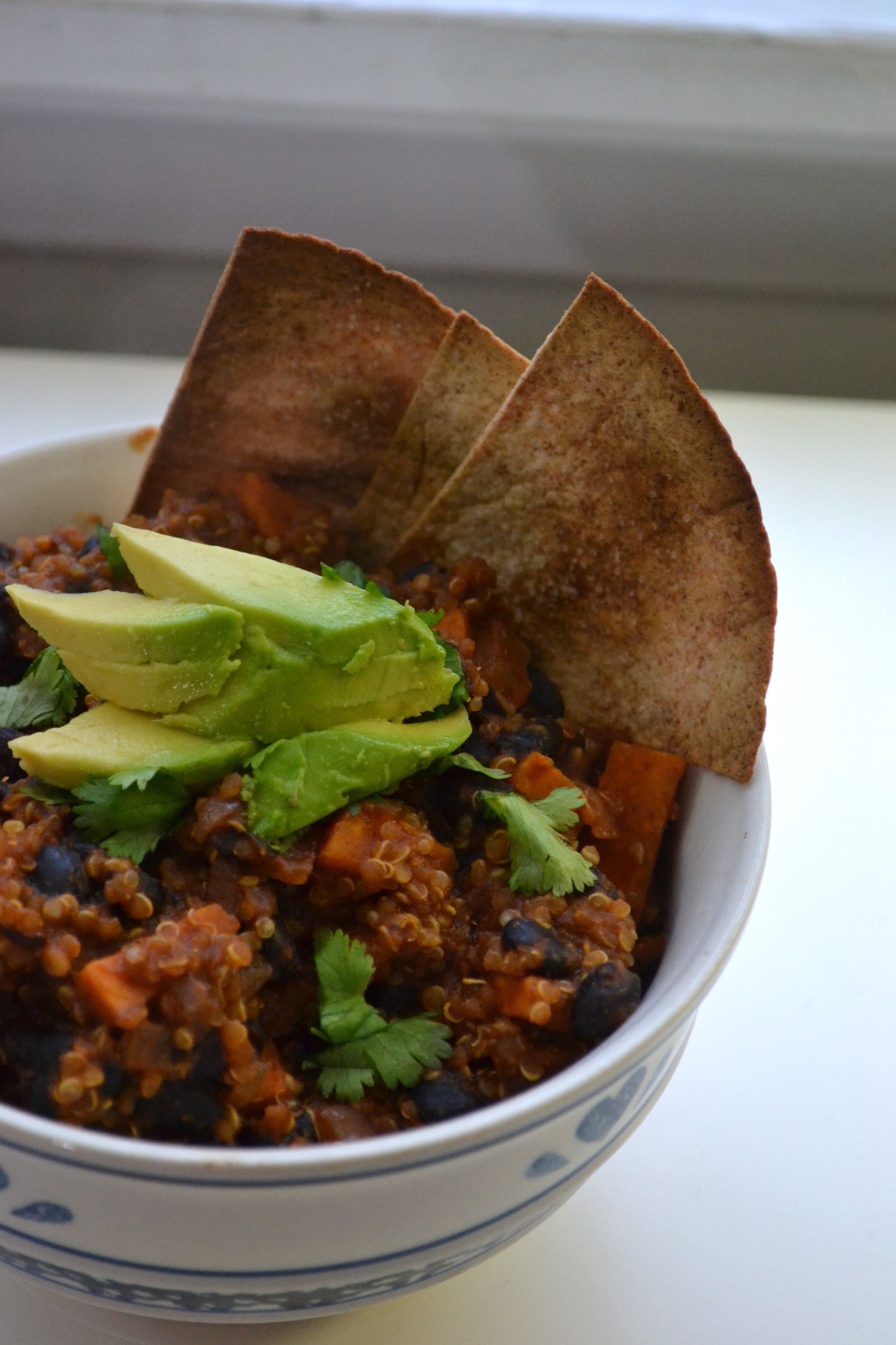 Vegan Sweet Potato Quinoa Chili Entree Recipes, Raw Food Recipes, Vegetarian Recipes, Healthy Recipes, Vegan Soups, Skinny Recipes, Yummy Recipes, Plant Based Soups