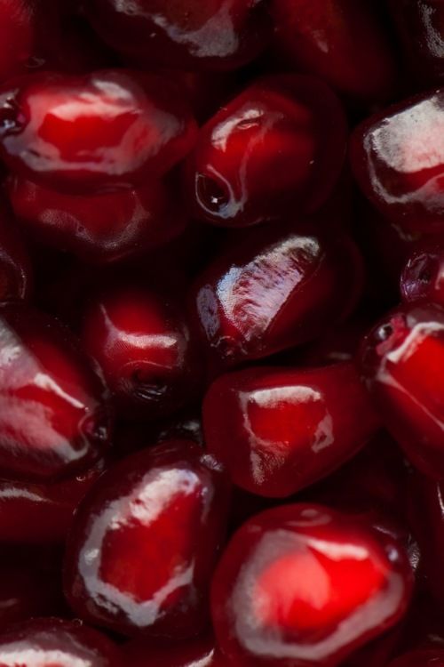 motiveweight pomegranate arils colour scheme red pinterest foods