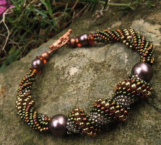 Download Cellini Spiral/Herringbone twist | Bracelet patterns, Jewelry patterns, Beaded bracelets