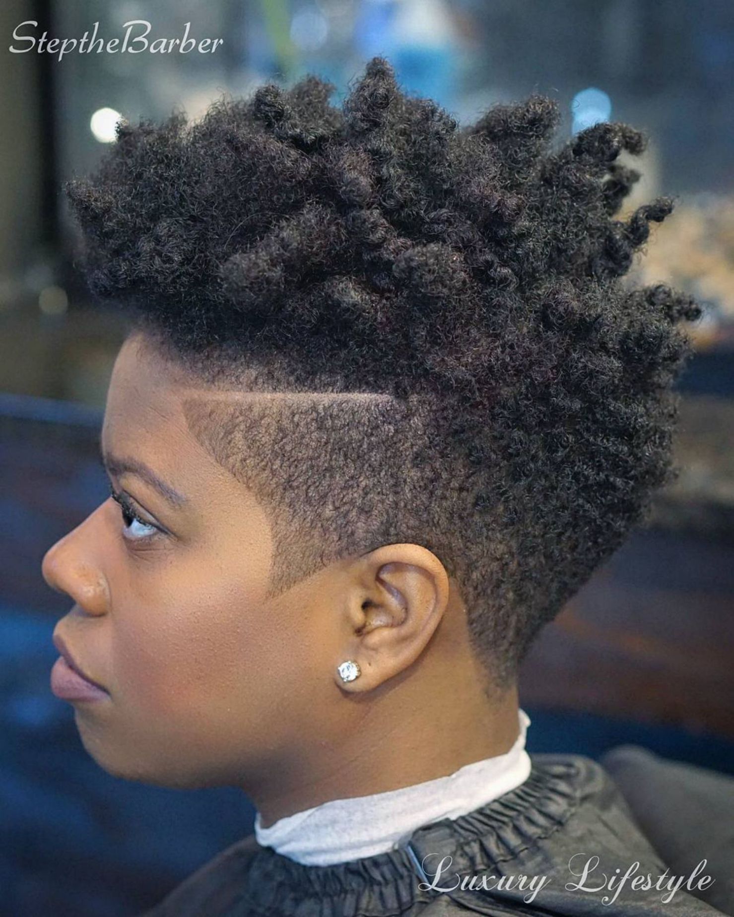 Women\u0027s Natural Undercut Hairstyle