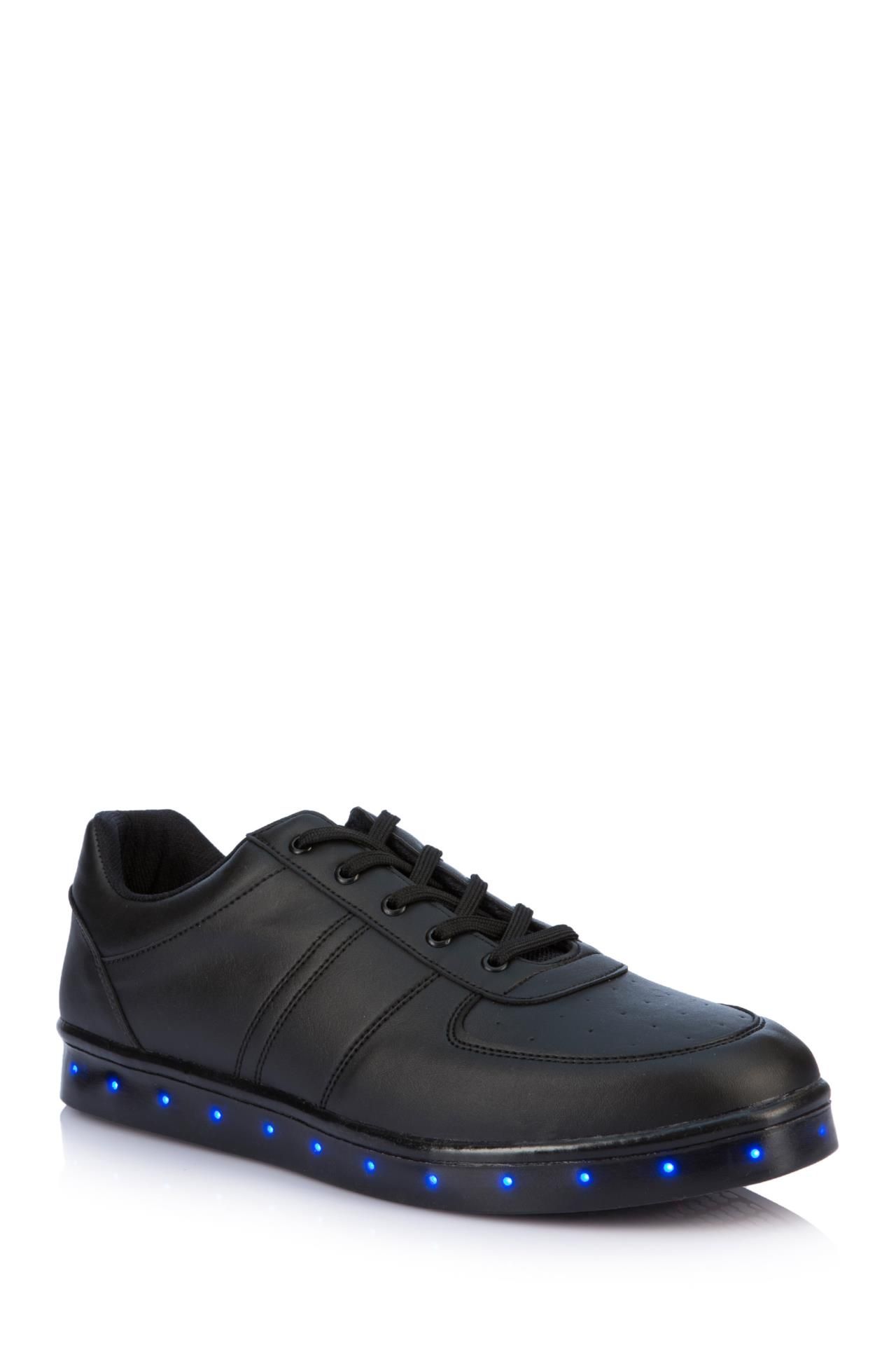 Defacto Marka Ledli Ayakkabi Yanlarinda Bulunan Ledleri Ile Ilgi Cekeceginiz Sarjli Olmasi Sebebiyle Pratik Defacto All Black Sneakers Black Sneaker Shoes