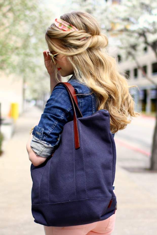 Un demi chignon Les foulards peuvent aussi jouer le rôle de headband. La preuve avec cette jolie attache ultra simple à réaliser. Half Braided Hairstyles, Latest Hairstyles, Headband Hairstyles, Cute Hairstyles, Half Updo, Braid Headband, Updo Hairstyle, Headbands, Hair Dos