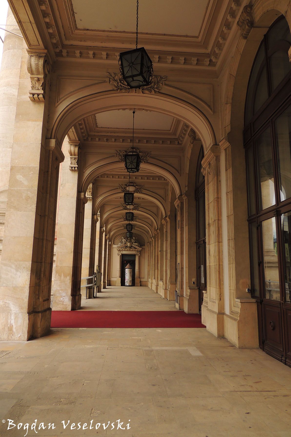 Bucuresti Colonnade Of The National Museum Of Romanian History National Museum Romanian Museum