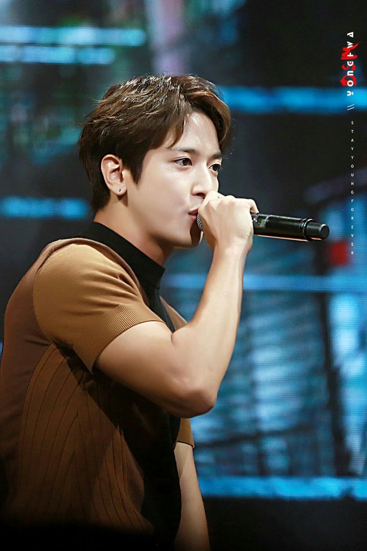 pin by on cnblue cnblue jung yong hwa lee jung pin by on cnblue cnblue jung yong hwa lee jung