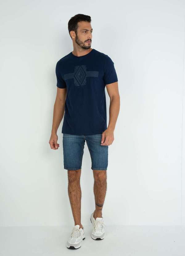 Bermuda Masculina Hian Skinny Escura Super Power S/ Rasgo, sua confecção garante conforto e qualidade em uma só peça, a bermuda que não pode faltar para compor o look do homem que presa pelo estilo e sofisticação! Look, Sporty, Skinny, Products, Fashion, Men's Shorts, Creature Comforts, Men, Men's