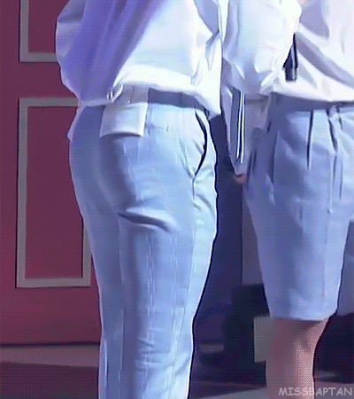 grafika gif, bts, and jungkook Jungkook Abs, Jungkook Cute, Foto Jungkook, Bts Bangtan Boy, Jeon Jungkook, Namjoon, Taehyung, Hoseok Bts, Jungkook's Thighs