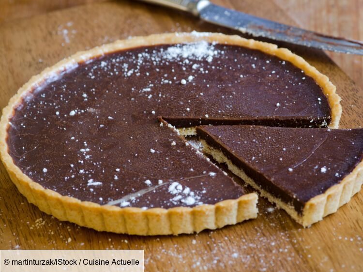 Cyril Lignac : la recette de sa tarte au chocolat ultra-facile