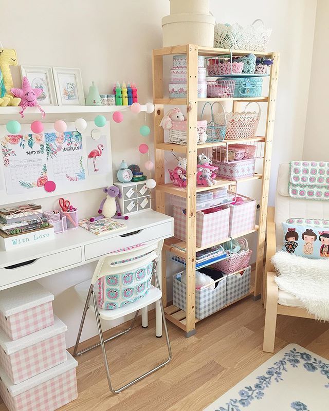 Esselamu aleyküm. Hayırlı akşamlar. Bir de bu açıdan olsun . . . . . . #craftroom #hobiodasi Study Room Decor, Art Room, Diy Room Decor, Room Diy, Bedroom Decor, Bedroom Themes, Bedroom Ideas, Bedroom Rugs, Study Rooms
