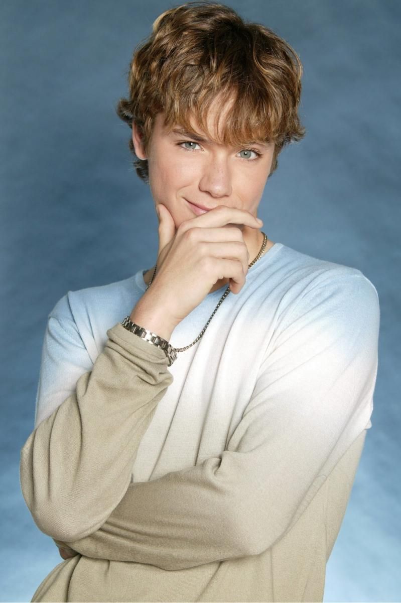 Jeremy Sumpter Photo Jeremy Sumpter Jeremy sumpter, Jeremy sumpter peter pan, Jeremy