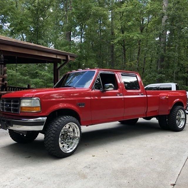 What do y'all think of @dylan_hatcherz dually? Sporting one of our