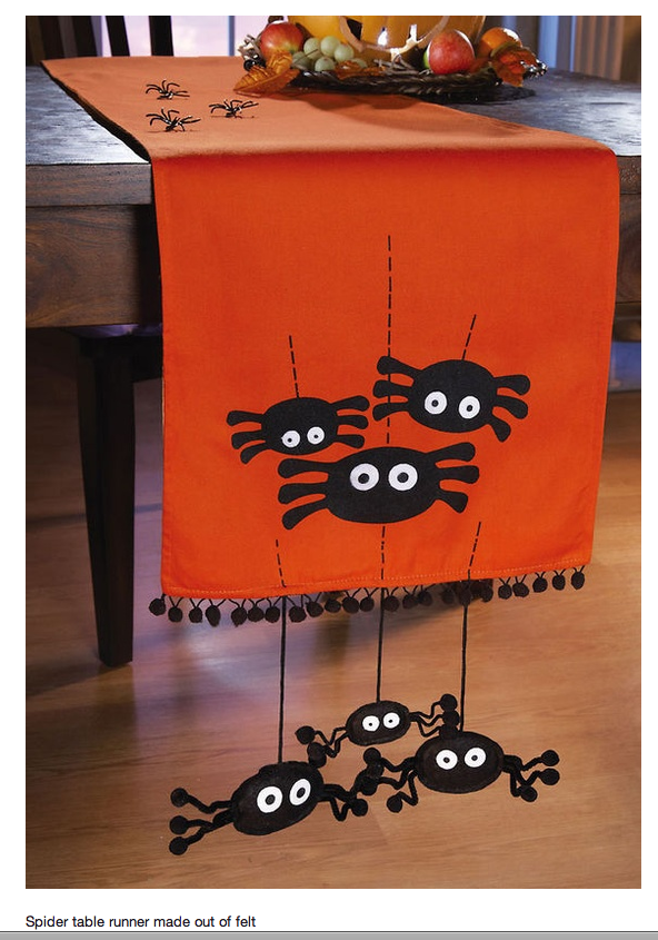 Fun Halloween Games And Decorations Inside And Outside Pin The Eye On The Monster And More Caminos De Mesa De Halloween Cosas De Halloween Mesa De Halloween