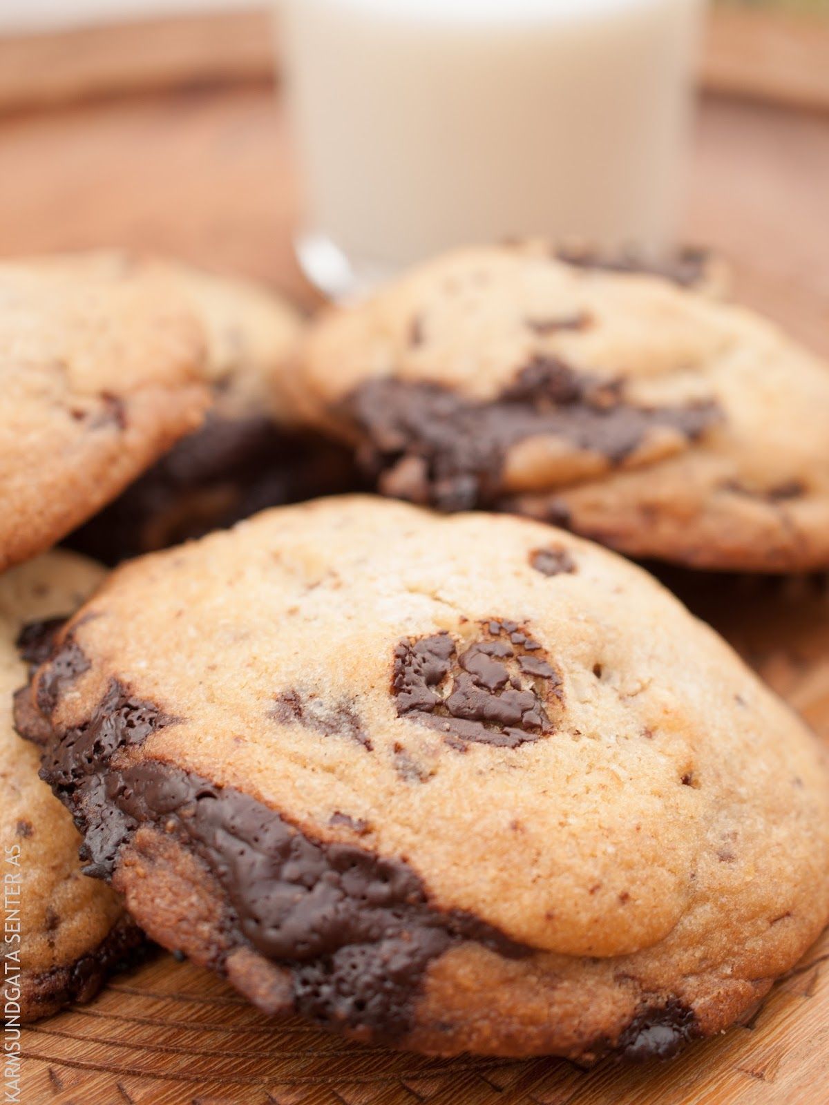 Sjokolade cookies oppskrift Sjokolade, Cookies, Desserts, Food, Crack Crackers, Tailgate Desserts, Deserts, Biscuits, Essen