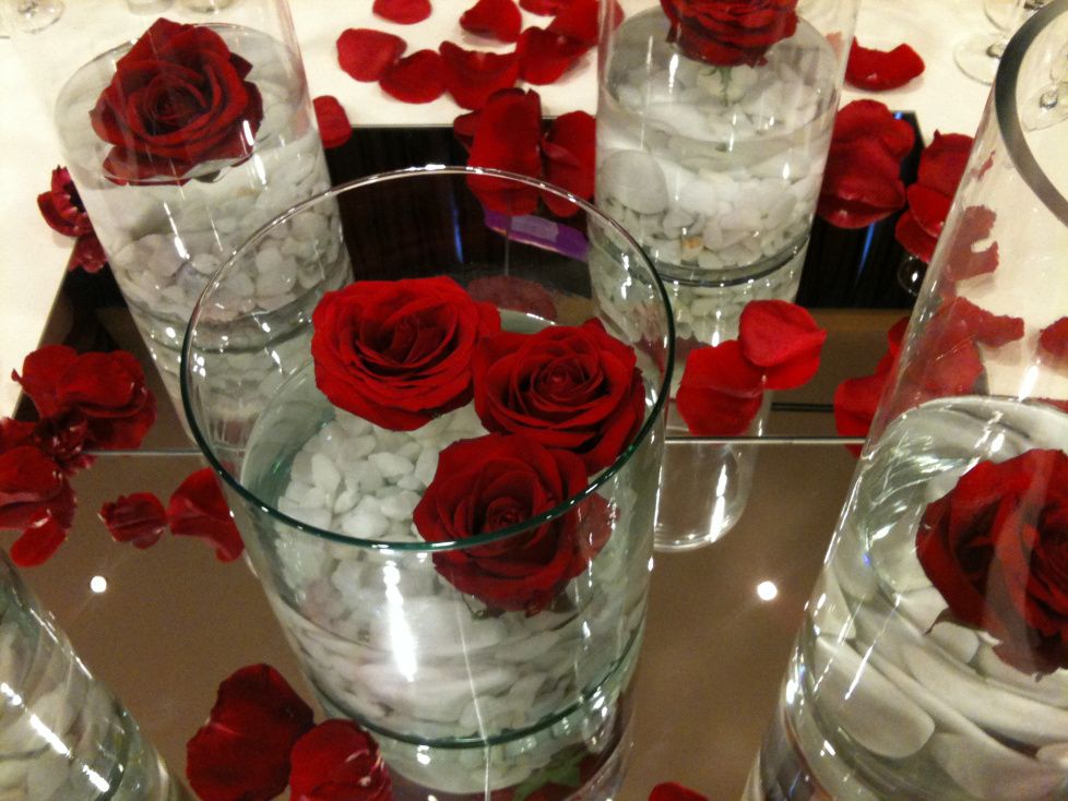 Las Flores De Tu Boda Simbología Y Significado Centros De Mesa Para Boda Mesas De Boda Mesa De Postres De Boda