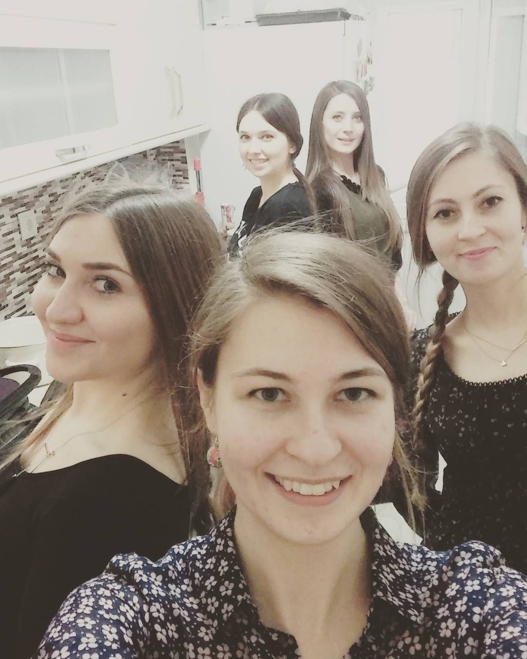 Noble Circassian Girls Google Search Asil Cerkes Kizlari Cherkes Cherkeshenka Cherkeshenki Vneshnost Poisk V Google Cherkesy Cherkess Beauty Girl Portrait