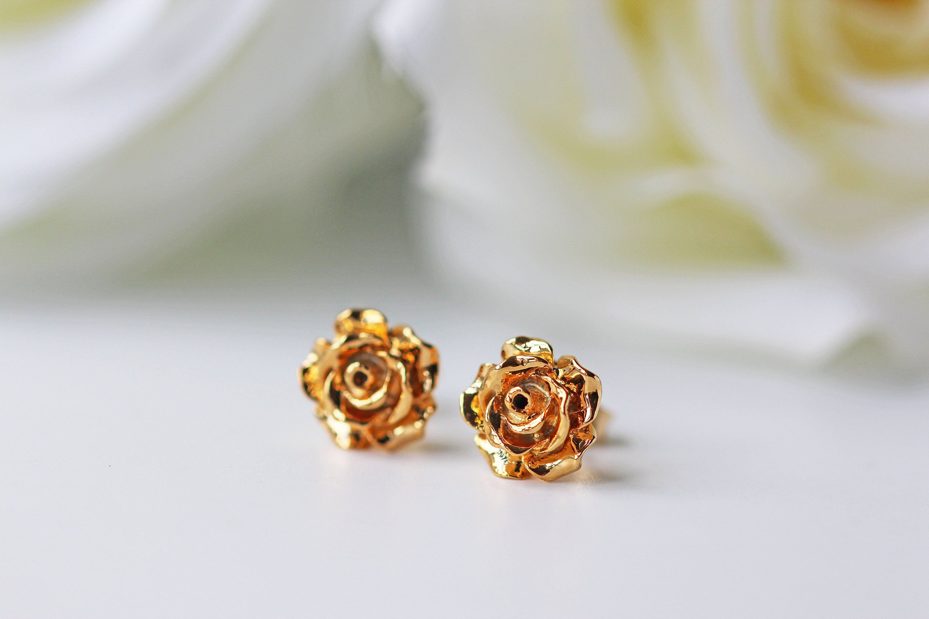 18k Rose Gold Plated Rose Stud Earrings For Women Girls Studs By Cz18940m5da Stud Earrings Rose Stud Earrings Women S Earrings