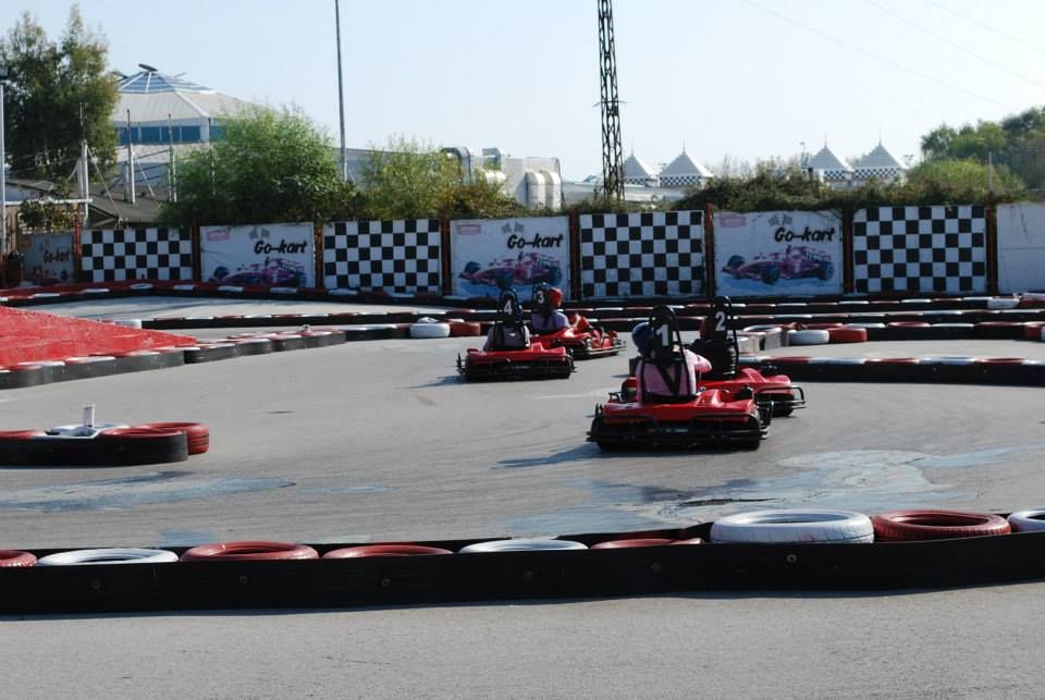 Deepo Outlet Alisveris Merkezi Nin Geleneksel Olarak Duzenledigi Magaza Personelleri Go Kart Turnuvasi Deepo Outlet Go Kart Pistinde Ta Road Structures Highway