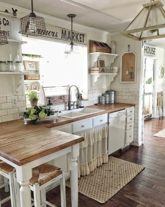 White Farmhouse Kitchens, Farmhouse Kitchen Remodel, White Kitchen Remodeling, Home Kitchens, Kitchen Remodelling, Modern Farmhouse, Farmhouse Sinks, Farmhouse Small, Rustic Country Kitchens
