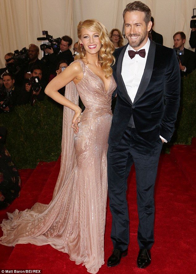 Blake Lively And Ryan Reynolds Welcome Baby His Pinterest Hy Ryan 38 Who Married Blake 27 In 2017 Following 11 Months Of Dating Had Been Helping To Ensure His Stunning Spouse Enjoyed A Care Free