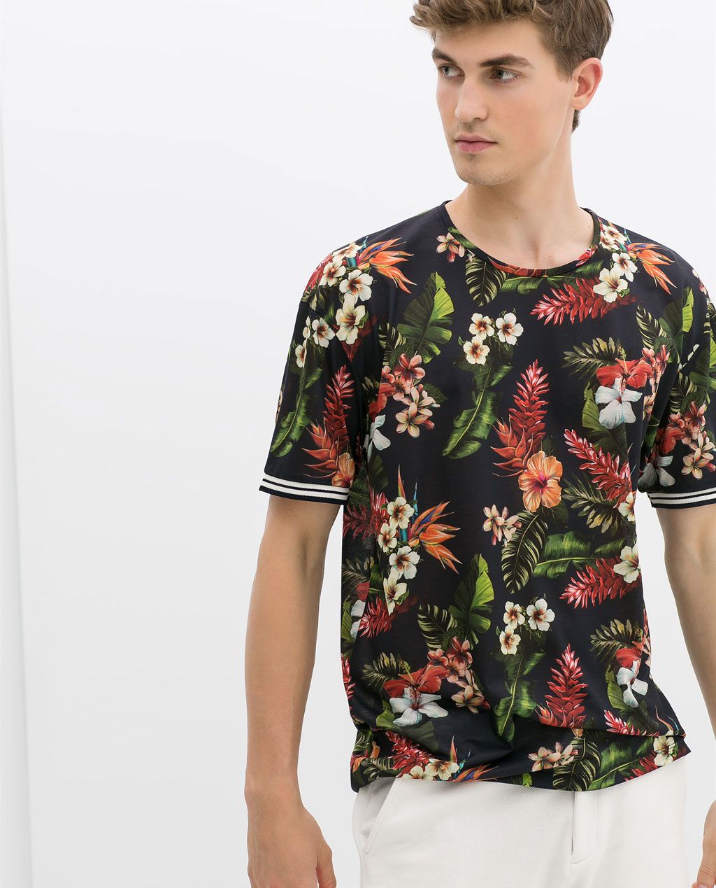 ZARA HERREN FLORAL T SHIRT | Kleidungsstück, Kleidung Image 2 of FLORAL PRINT SHIRT from Zara | Shirt drucken