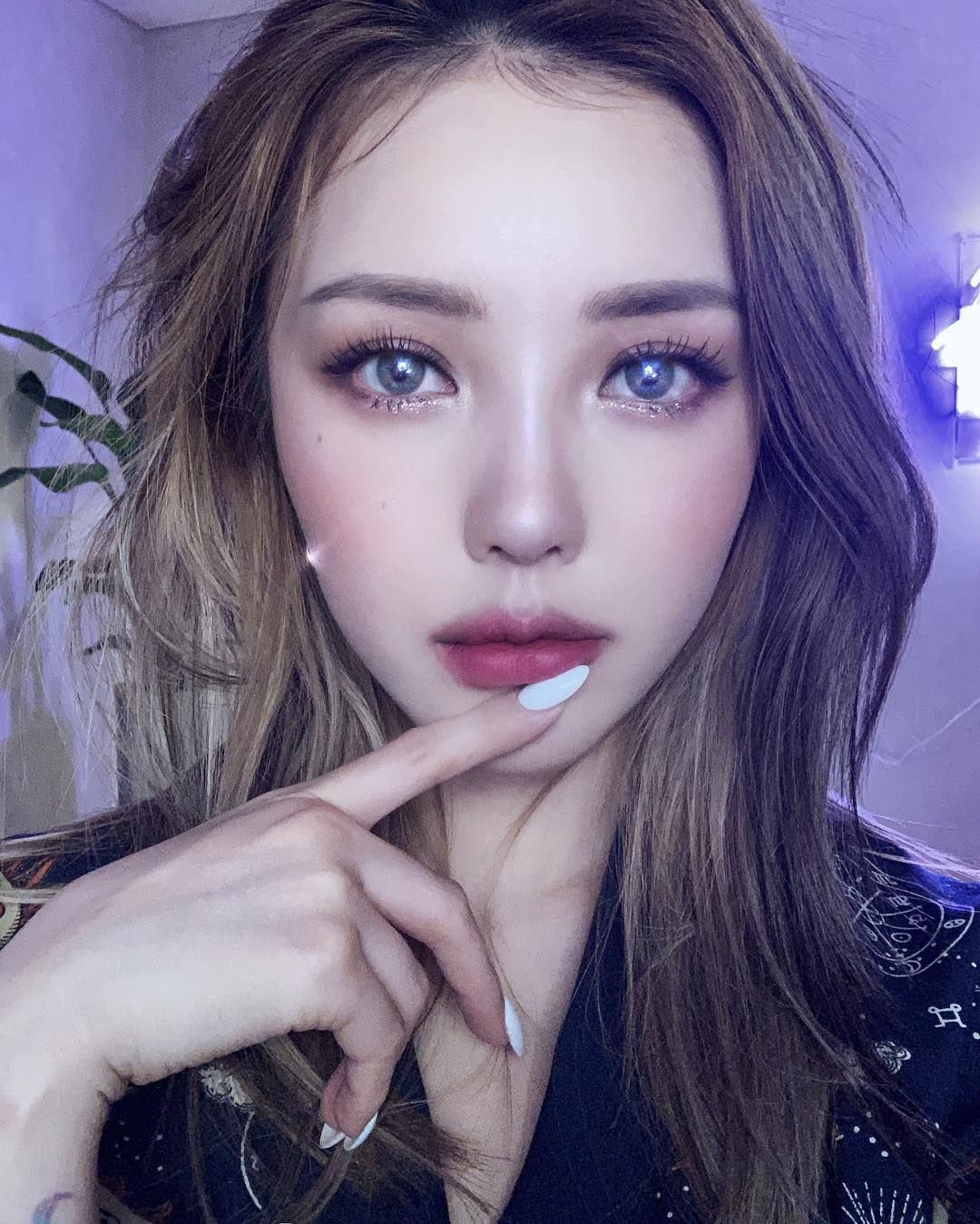 Pony 포니 On Instagram A L I E N メイクアップアーティスト なりたい顔 アイメイク Pony 포니 On Instagram A L I E N メイクアップアーティスト なりたい顔 アイメイク