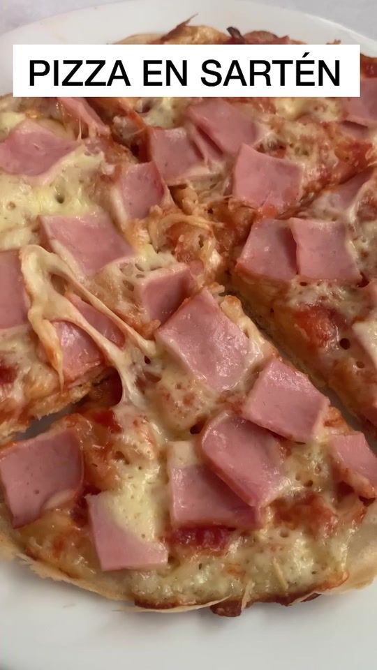 Pizza en SARTÉN! Hack de cuarentena #pizza #foodie Pizza en SARTÉN! Hack de cuarentena #pizza #foodie
