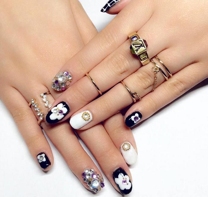 Stone Nail Art: The New Manicure Craze On Social Media Stone Nail Marble/ Stone Nail Art Designs #nailart #nails - Stone Nail Art: The New Manicure Craze On Social Media Stone Nail