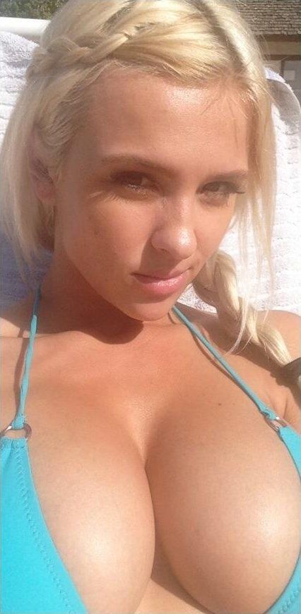 young girs big boosb teen girl changing clothes sexy