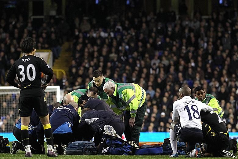 The Year In Pictures British News Fabrice Muamba White Hart Lane Heart Attack Treatment