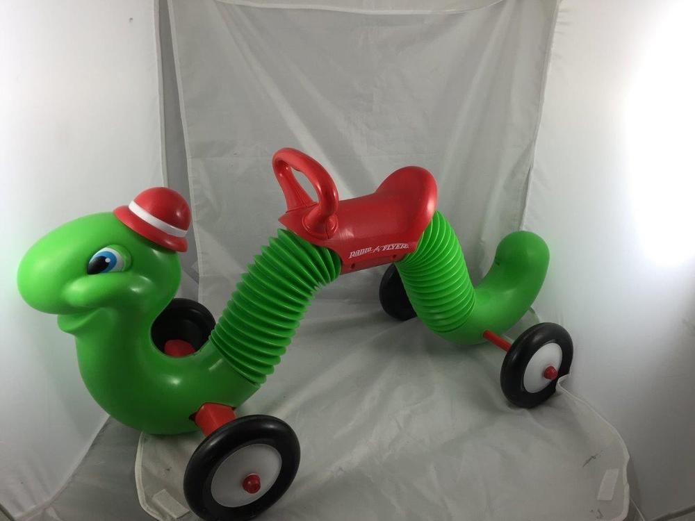 radio flyer inch worm 73 push ride on bounce and scoot scooter car caterpillar radio flyer