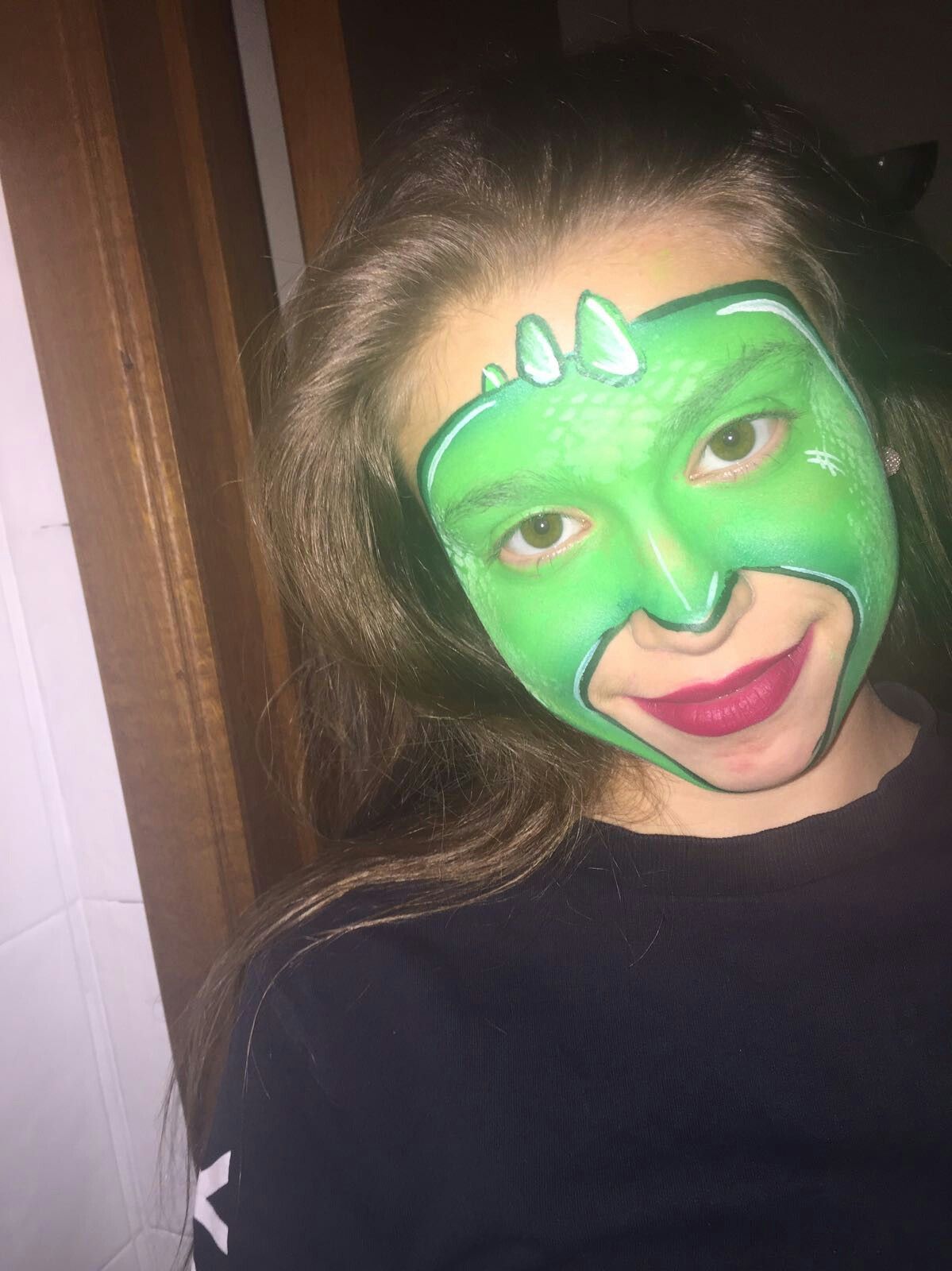 Pin op face painting mes tests