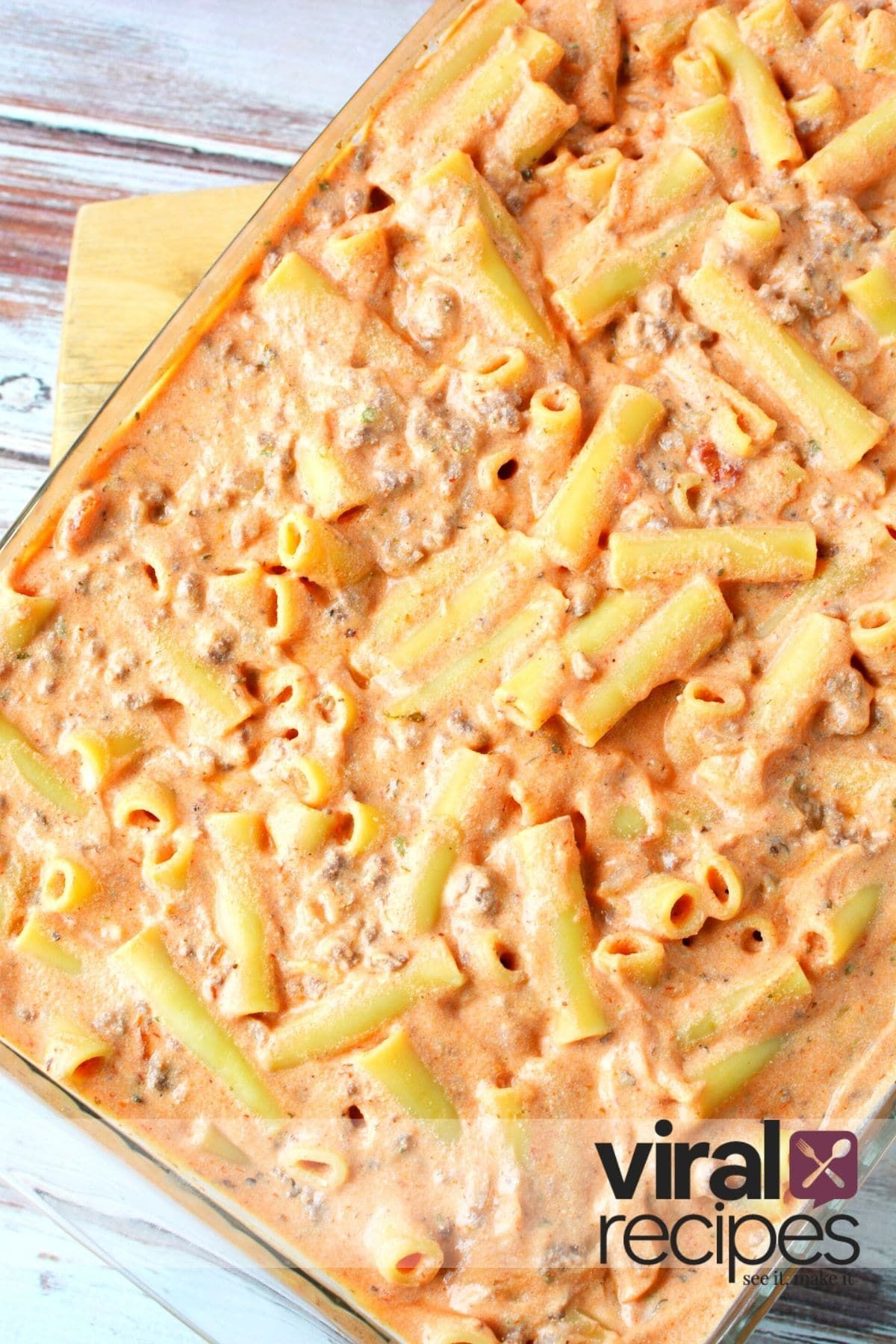 Cheesy Baked Ziti with Ricotta TikTok Trending Recipe | Viral Recipes Baked Ziti Crockpot, Best Baked Ziti Recipe, Easy Baked Ziti, Baked Rigatoni, Crockpot Recipes, Cooking Recipes, Baked Ziti Recipes, Ziti Recipes Ricotta, Ricotta Pasta Bake