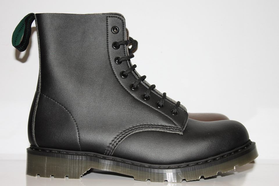 Slightly different last shapes on Tredair-sole boots. The near one blends-in more with other peoples' shoes; the far one is a hiking boot or marching boot shape with more of a rolling shape. Dr. Martens Boots, Men's Style, Other People, Hiking Boots, Combat Boots, Mens Fashion, Shapes, Male Style, Moda Masculina