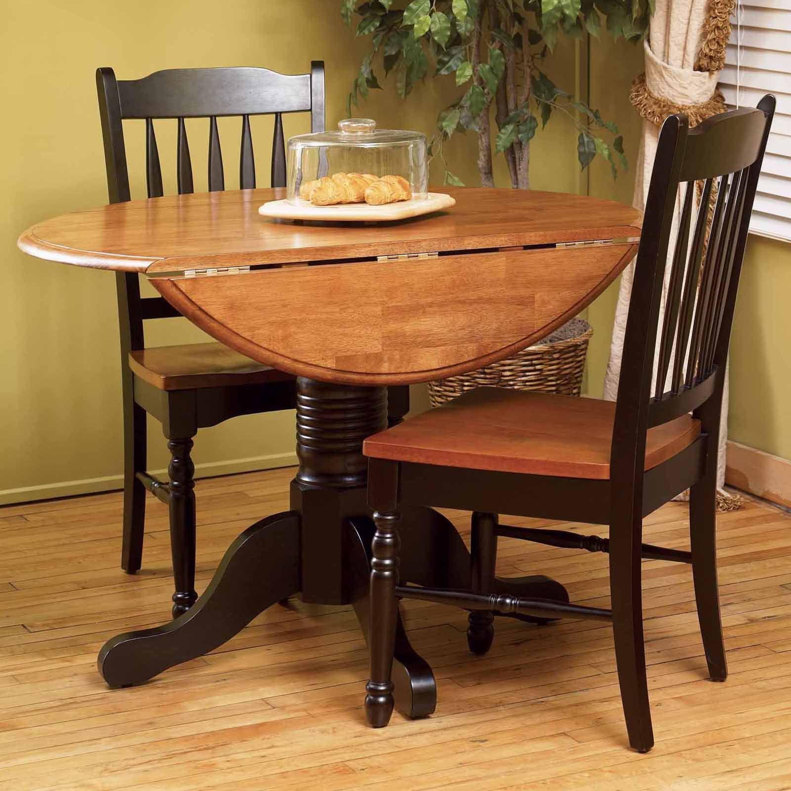 A America British Isles Round Double Drop Leaf Dining Table A America British Isles Round Double Drop Leaf Dining Table