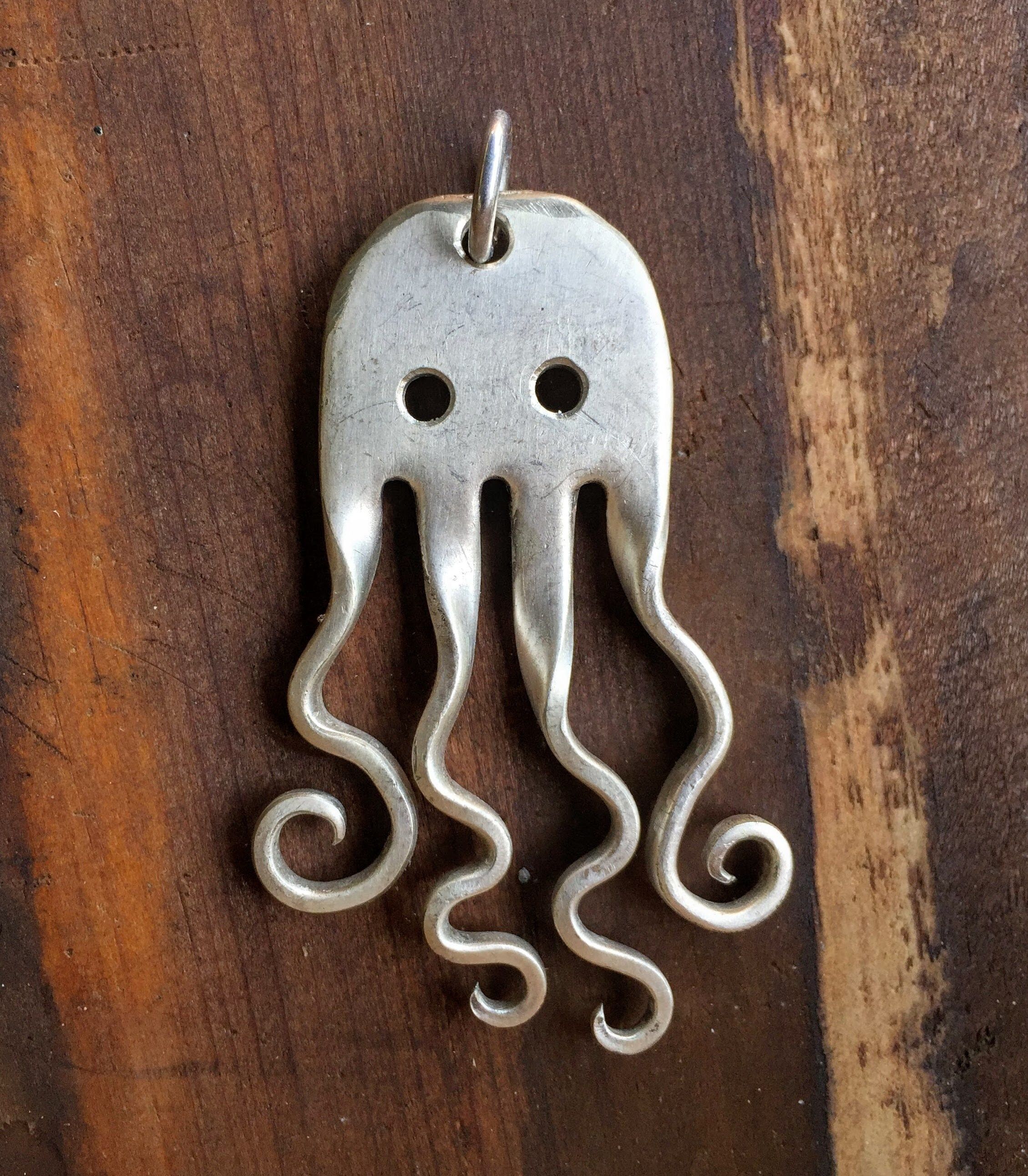 Gabel Krake Silber Anhänger Silberschmiede Skulpturen Geschweißte Vintage Gabel Eklektische Metall Kunst Silber Tier Geschenk Handgemacht - Victor Fritch