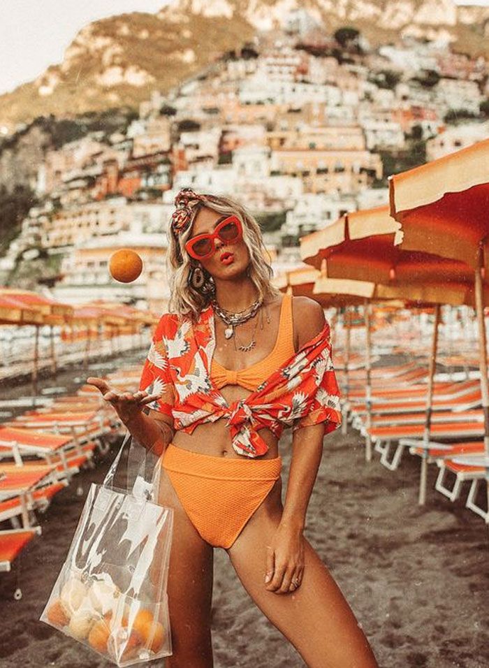 Look de Praia Estiloso: tendências em saídas de praia, acessórios, bolsas de palha, chapéus + dicas de como se vestir na praia Sommer Strand Outfit, Outfit Strand, Beach Look, Beach Style, Boho Beach, Ocean Beach, Print Bikini, Bikini Set, Bikini Swimsuit