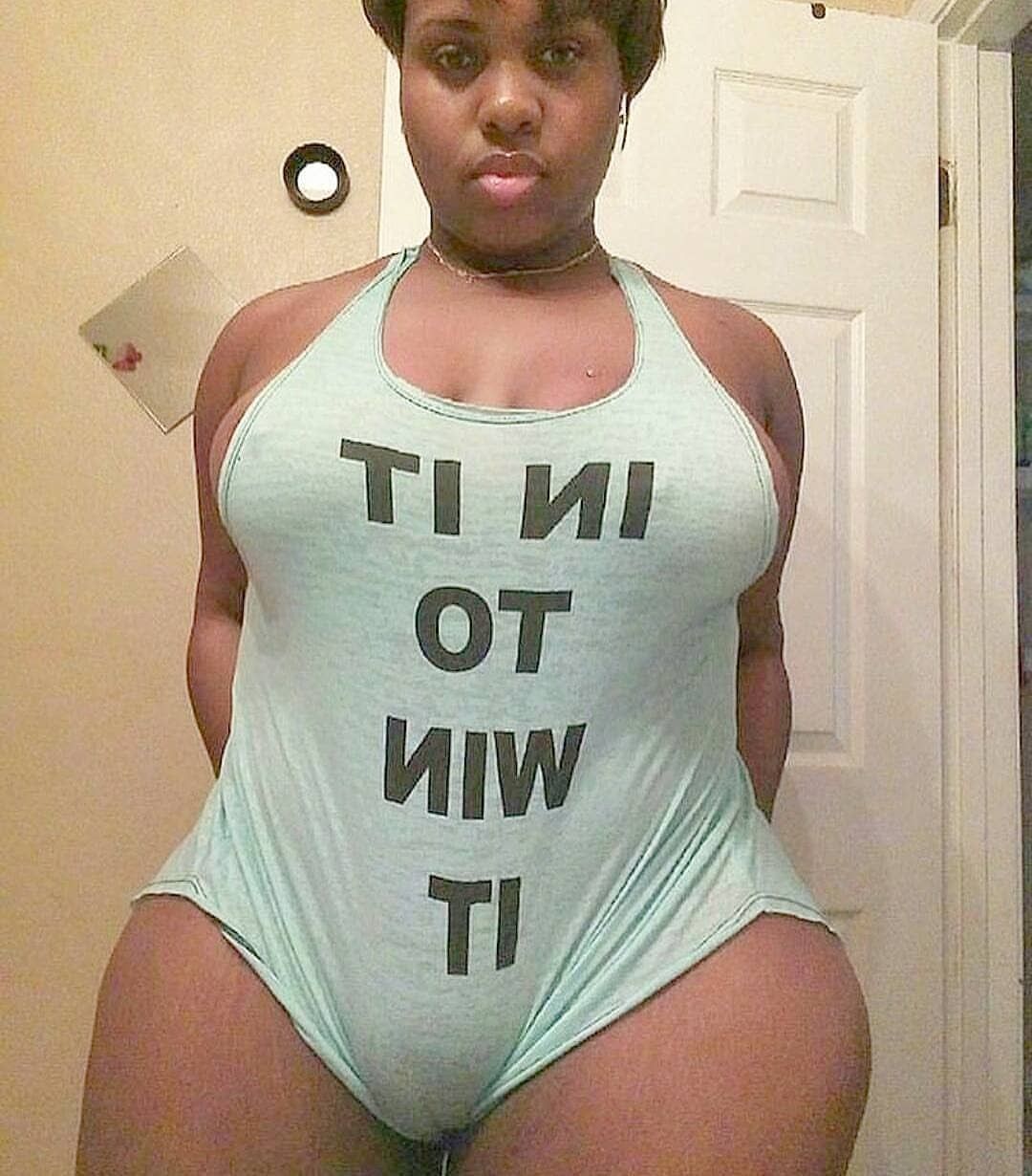 Topples picture of ebony with camel toe, erotic nudes sucking